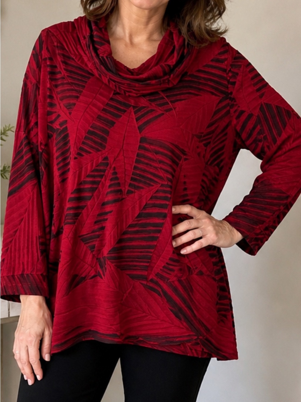 M Square Red & Black Abstract Top crinkle